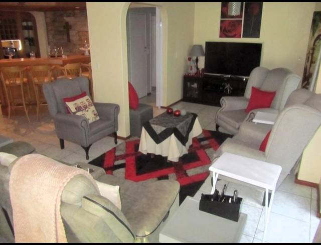 5 BEDROOM HOUSE FOR SALE IN SUNWARD PARK